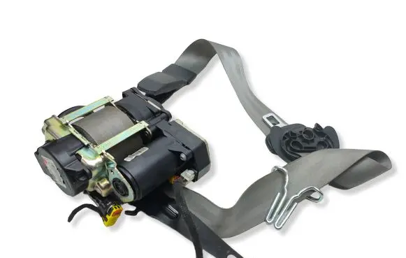 Audi A4 S4 B9 Front seatbelt 629855300 010L0000