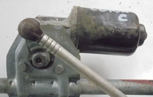 Opel Corsa C Front wiper linkage 