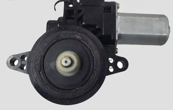 Mazda 6 Front door window regulator motor GA558LP SN962X20
