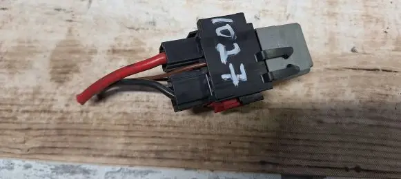 Volkswagen Crafter Other relay A0025422619 4RA00779307 4RA007793