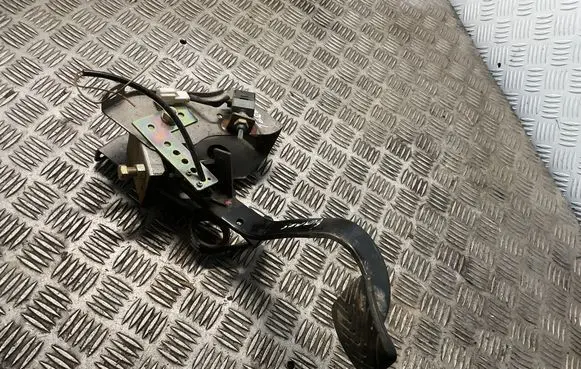 Hyundai Terracan Clutch pedal 