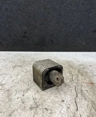 Mercedes-Benz Sprinter W906 Gearbox mount A639242
