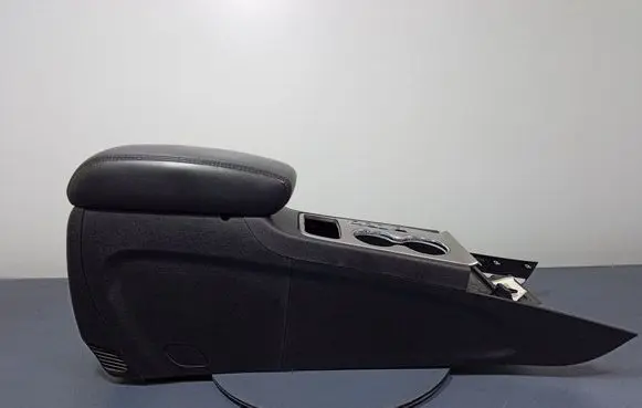Jeep Grand Cherokee Center console 