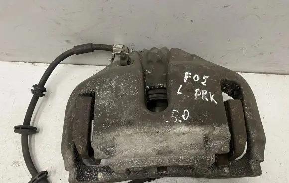 BMW 6 F12 F13 Front brake caliper 6036
