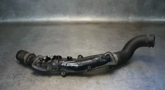 Toyota Avensis T270 Intercooler hose/pipe 17361-0X010