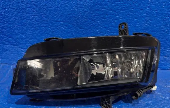 Volkswagen Golf VII Front fog light 5G0941661D