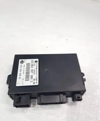 Audi A4 S4 B7 8E 8H Tow bar trailer control unit/module 8E0907383C S0004 5DS00840803