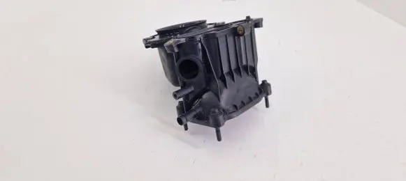 Volvo XC90 Intake resonator 32222165