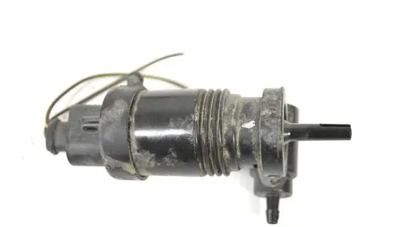 Mazda 6 Windscreen/windshield washer pump 05152075AC