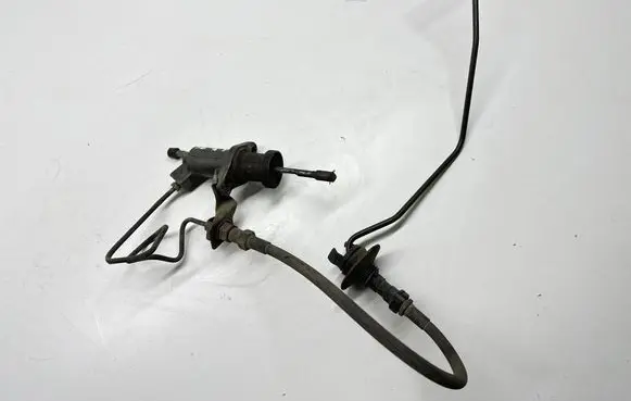 Clutch slave cylinder