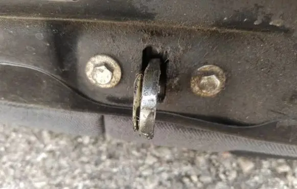 Opel Vectra B Rear door check strap stopper