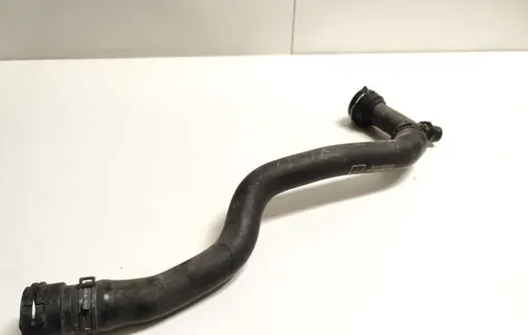 Audi A4 S4 B9 Engine coolant pipe/hose 8W0122101B