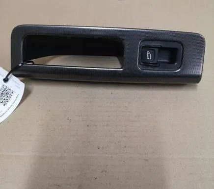 Volvo V50 Electric window control switch 30773217