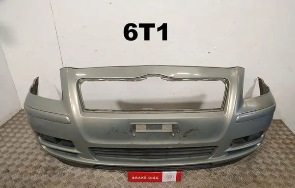 Toyota Avensis T250 Front bumper 