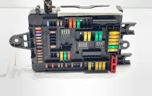 BMW 3 F30 F35 F31 Fuse box set 9389072