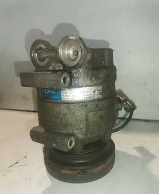 Toyota Avensis T250 Air conditioning (A/C) compressor (pump) 073111 715010