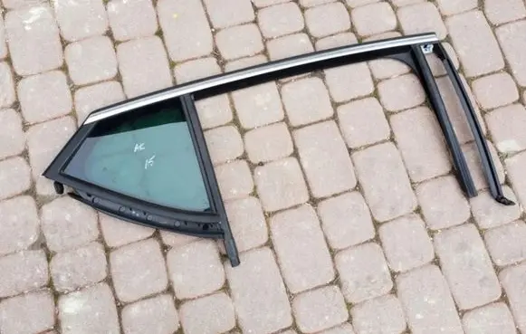 Opel Astra K Sliding door window/glass 