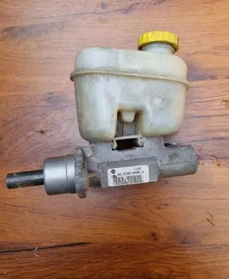 Jeep Grand Cherokee (WJ) Master brake cylinder 26212504003 1142