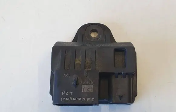 BMW 3 F30 F35 F31 Glow plug pre-heat relay 8570087 130718 0522120103