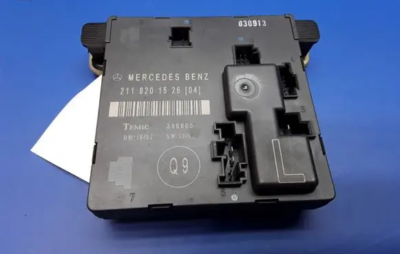 Mercedes-Benz E W211 Door control unit/module 2118201526