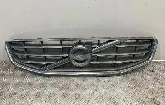 Volvo V60 Front bumper upper radiator grill 31323099