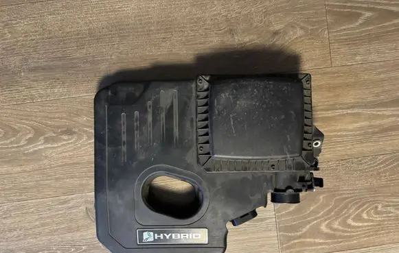 Ford Mondeo MK V Engine cover (trim) TL9013218
