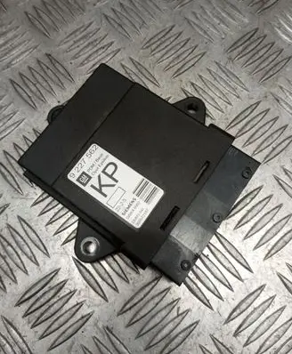 Opel Vectra C Door central lock control unit/module 9227562