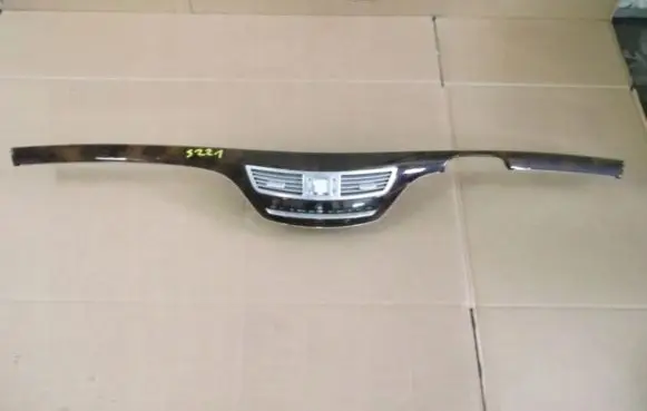 Mercedes-Benz S W221 Dashboard glove box trim