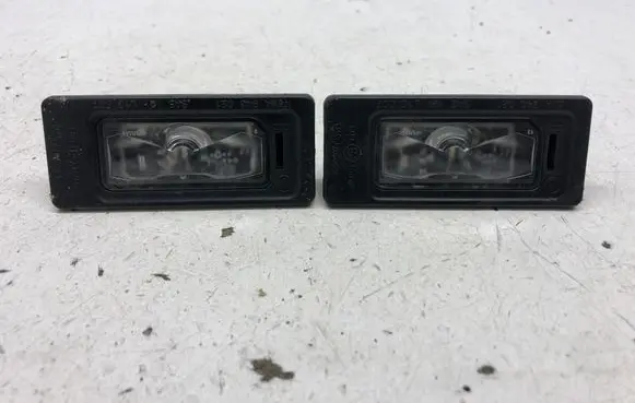 Skoda Superb B8 (3V) Number plate light 5NA943021