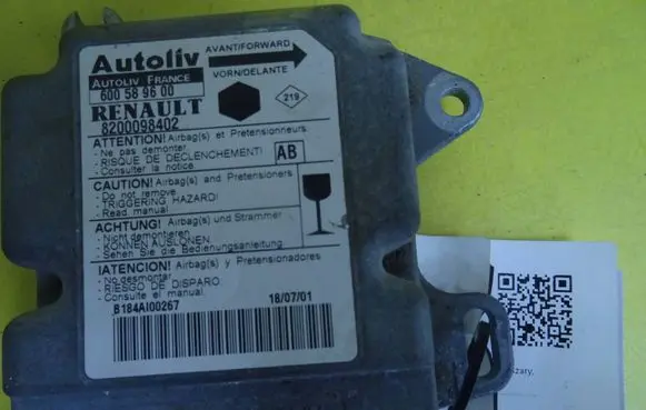 Renault Kangoo I Airbag control unit/module 600589600 8200098402