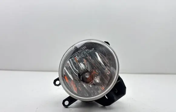 Toyota Auris E180 Front fog light 90008490 121002110