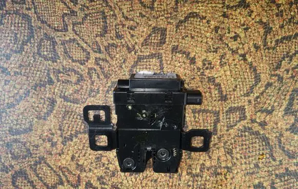 Land Rover Range Rover Sport L320 Tailgate window lock/catch/latch 5H32431B60AC