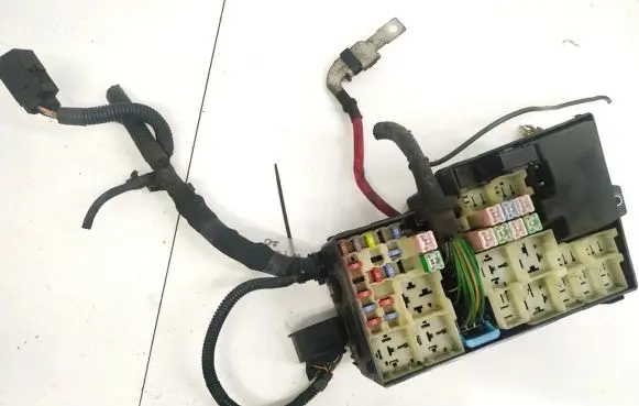 Volvo S40 Fuse box set 30732127 0611607