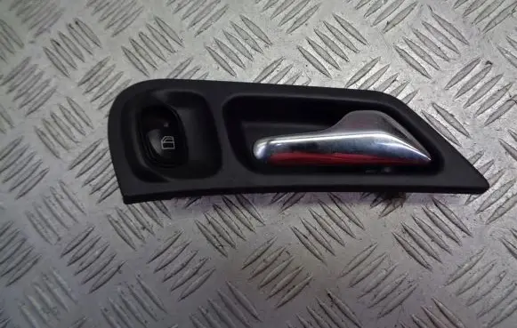 Mercedes-Benz Vito Viano W638 Rear door interior handle trim 