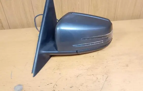 Mercedes-Benz GLK (X204) Front door electric wing mirror 
