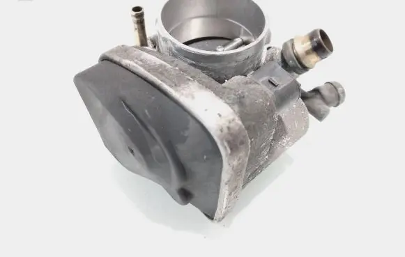 Opel Zafira B Throttle valve 55562380 A2C53192017