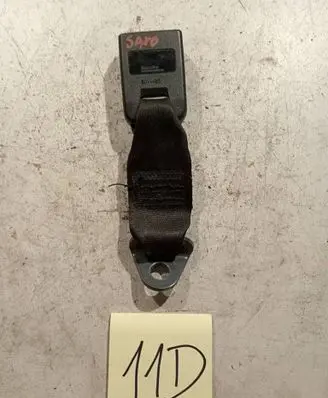 Citroen Saxo Front seatbelt buckle 8974K9
