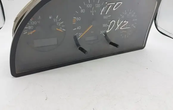 Mercedes-Benz Vito Viano W638 Speedometer (instrument cluster) MB0005424001