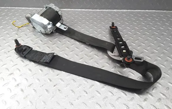 Hyundai i40 Front seatbelt 888103Z000 888203Z000 888203Z000RY