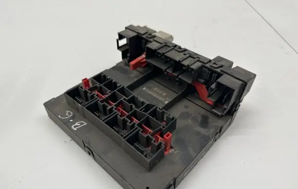 Volkswagen PASSAT B6 Comfort/convenience module 3C0937049H