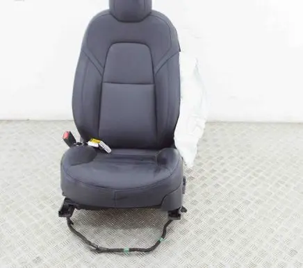 Tesla Model Y Front driver seat 110400700E
