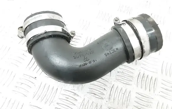 Volvo V50 Intercooler hose/pipe 30751920