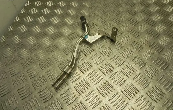 Opel Vivaro Clutch pipe/line 55488904