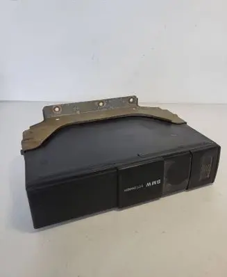BMW 3 E46 CD/DVD changer 8361584