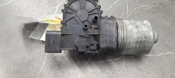 Opel Astra H Wiper motor 0390241538