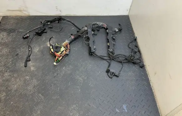 BMW 5 E60 E61 Engine installation wiring loom 7540882 7572920 7572922