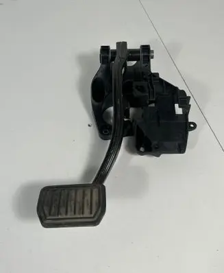 Tesla Model 3 Brake pedal 104469100D
