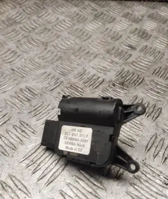 Volkswagen Golf VI Air flap motor/actuator 3C1907511F