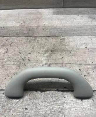 Volkswagen PASSAT B7 Front interior roof grab handle 1K0857607