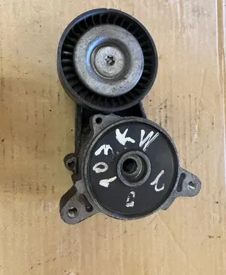 Mitsubishi Grandis Generator/alternator belt tensioner 04891659AA